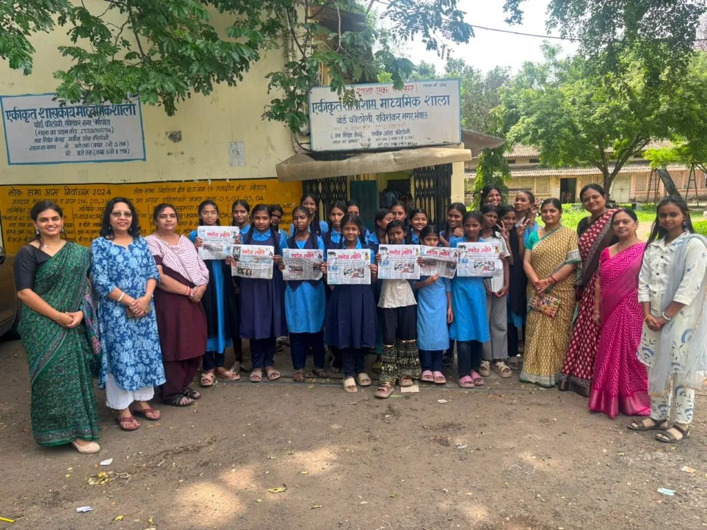 SAANJ volunteers and students at a government school community program